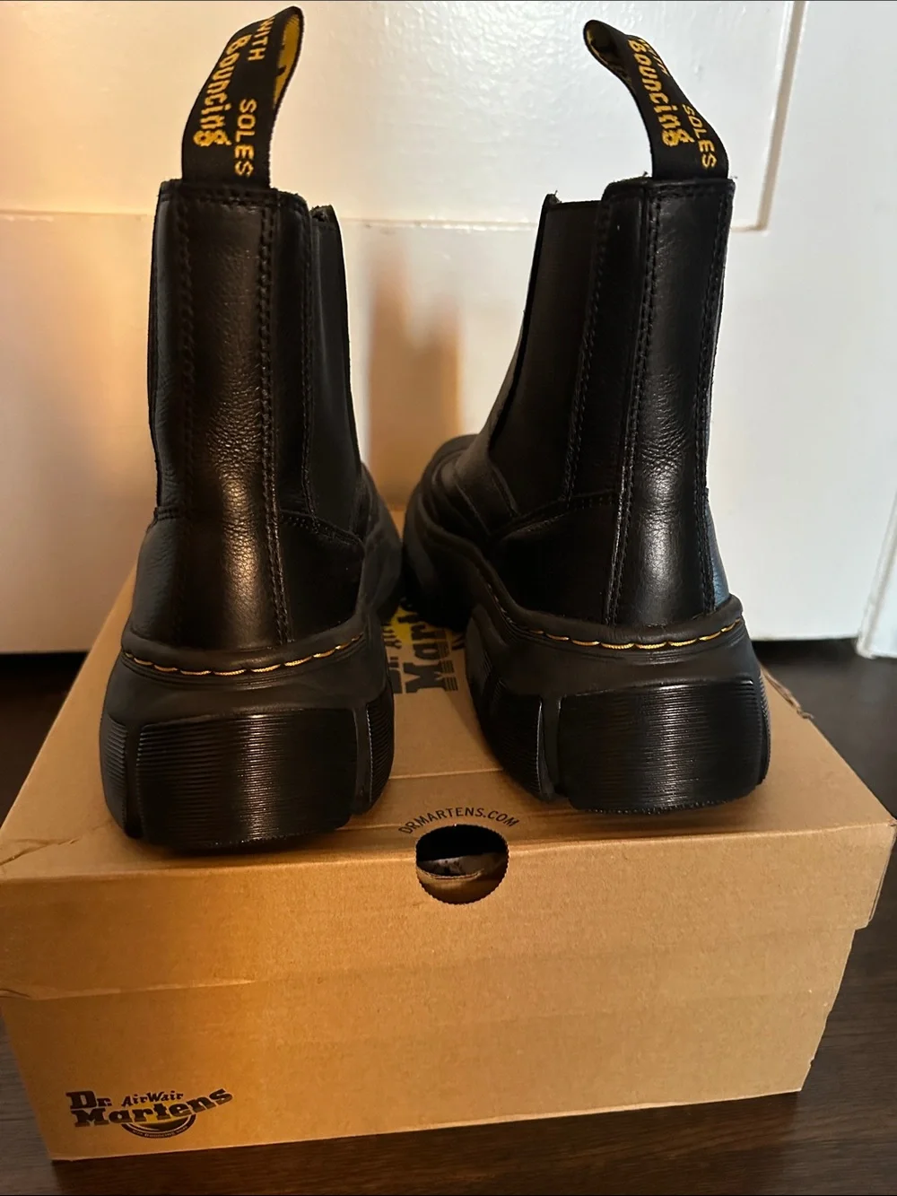 Dr. Martens DMXL Zip  Black Front-Zip Chelsea Boots Womens 8 Men’s 7